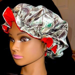 Silk reversible bonnet “Money money money”